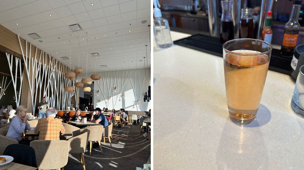 Des tables et chaises dans un espace salle \u00e0 d\u00eener au Club Med Charlevoix. Droite: Un verre rempli de vin.