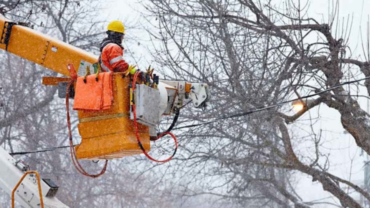 Des travailleurs d'Hydro-Québec.