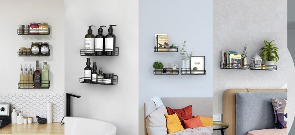 Des \u00e9tag\u00e8res flottantes noires appos\u00e9es sur le mur de diff\u00e9rentes pi\u00e8ces de la maison.