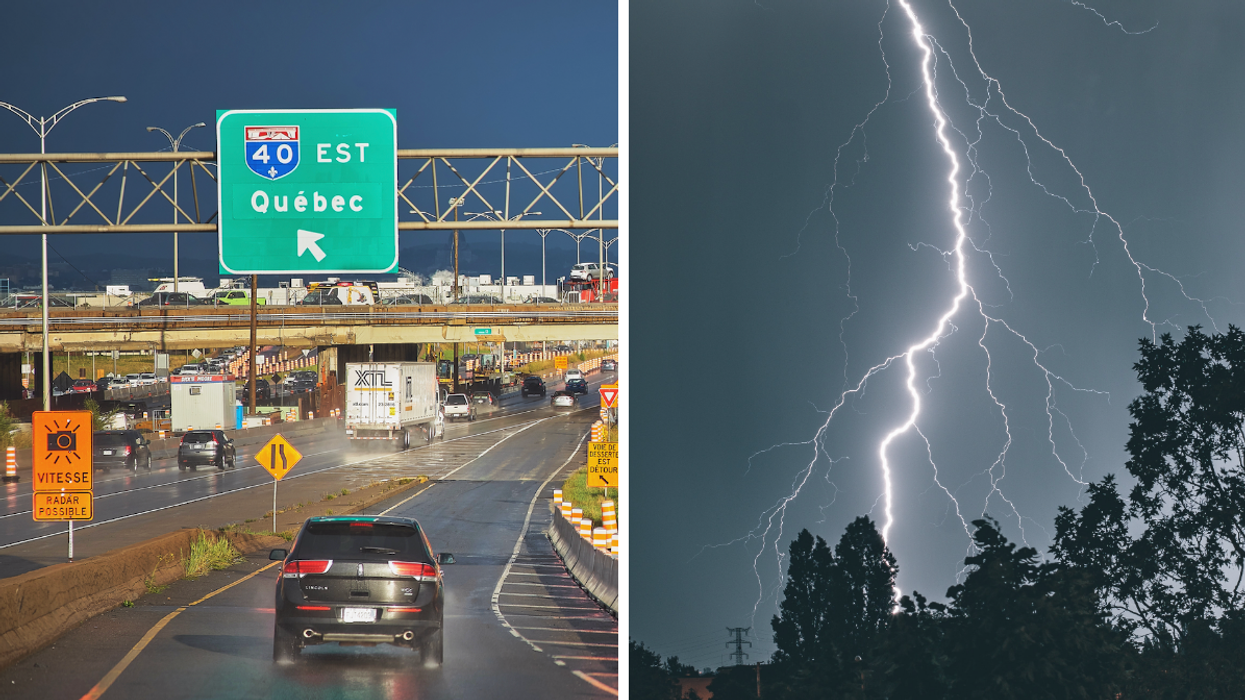 Des voitures sur une autoroute pendant un orage. Droite: l'éclair dans un ciel foncé.