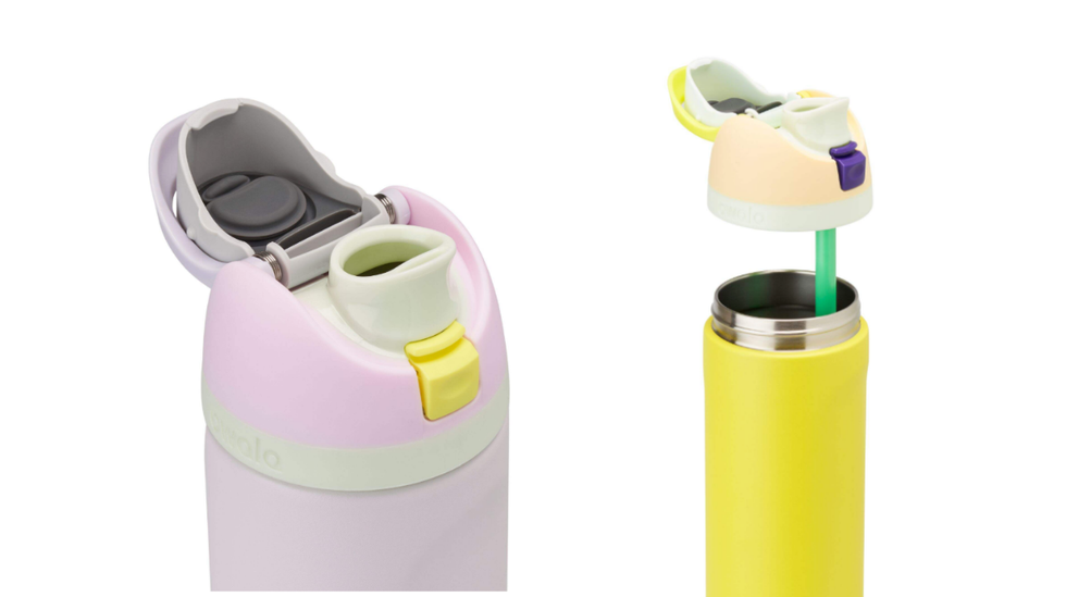 Deux bouteilles d'eau diff\u00e9rentes couleurs de la marque Owala sur le site de Canadian Tire.