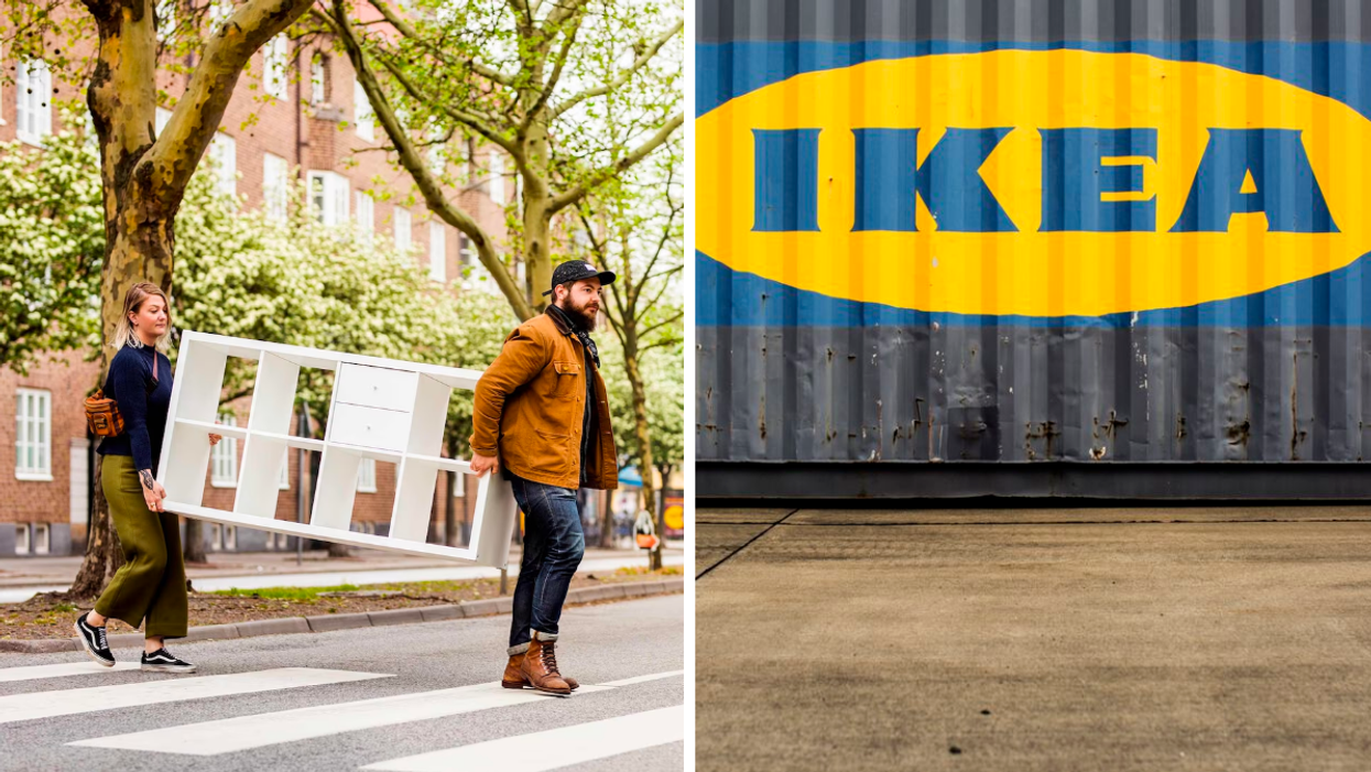 Deux personnes qui transportent un meuble. Droite : logo d'IKEA.