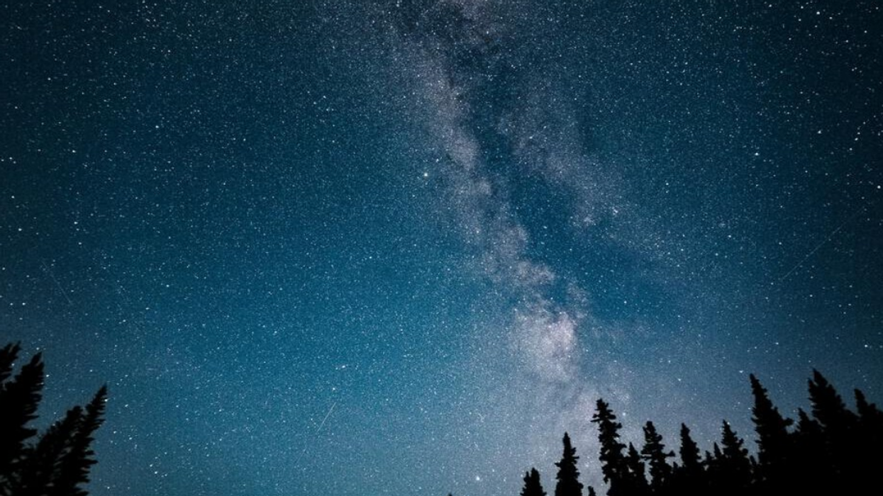 Deux pluies d'étoiles filantes vont illuminer le ciel au Québec en décembre