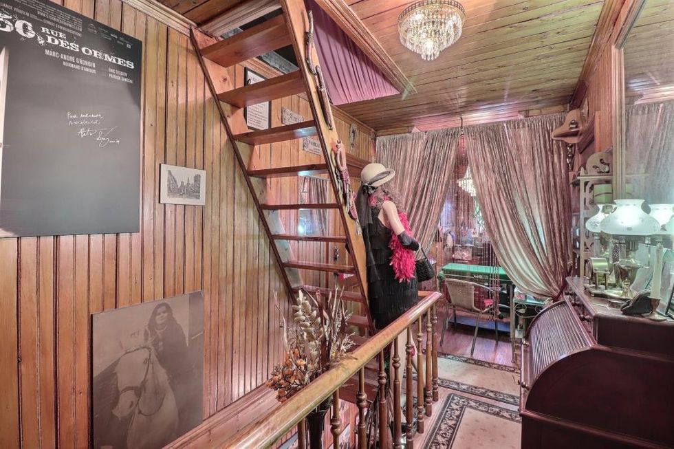 Deuxi\u00e8me \u00e9tage.