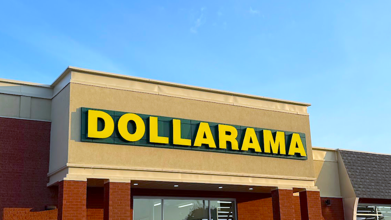 Devanture d'un Dollarama.
