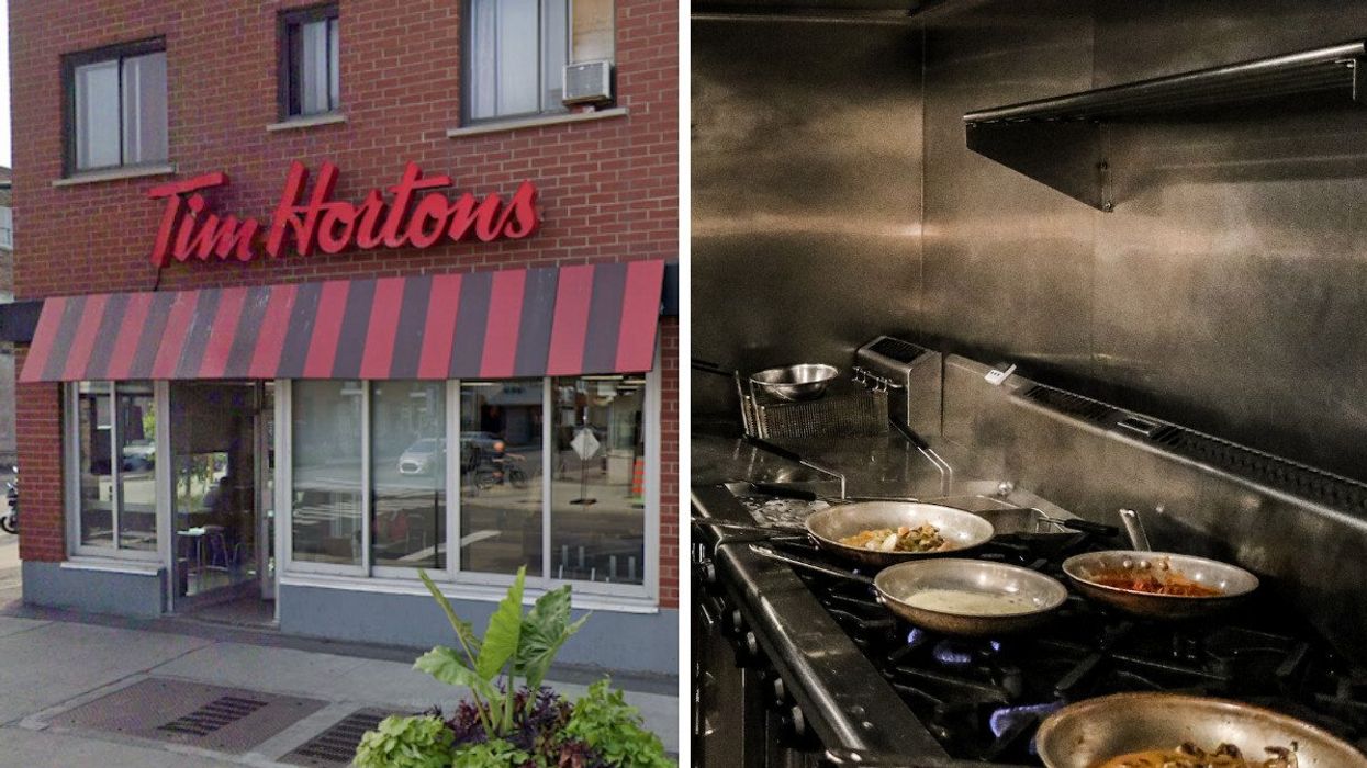 Devanture d'un Tim Hortons au rez-de-chaussée d'un immeuble en brique. Droite : Cuisine de restaurant avec des poêles remplies sur le feu.