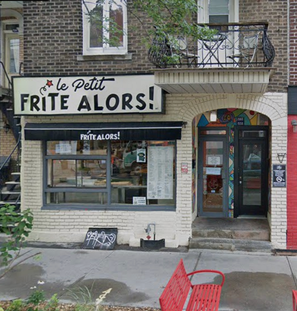 Devanture de Frites Alors!, mis \u00e0 l'amende par le MAPAQ.