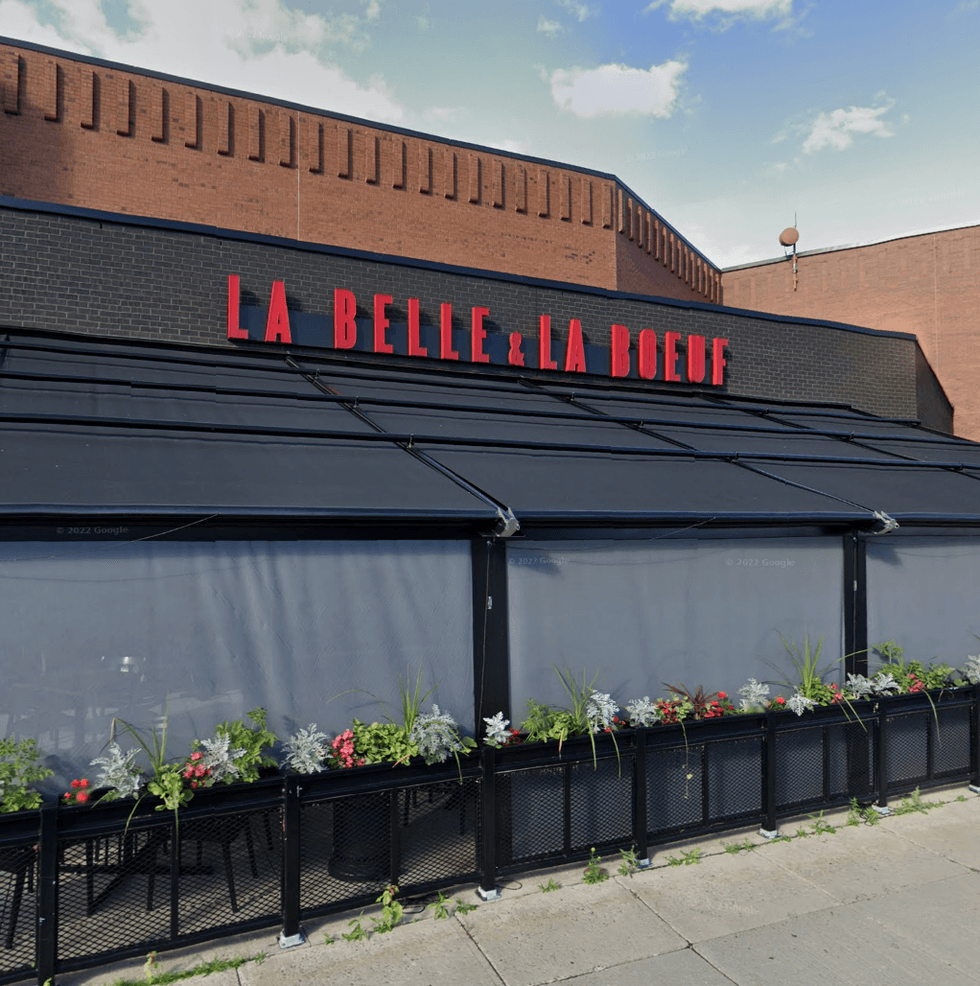 Devanture de La Belle et La Boeuf Saint-Bruno \u00e0 Saint-Bruno-de-Montarville.