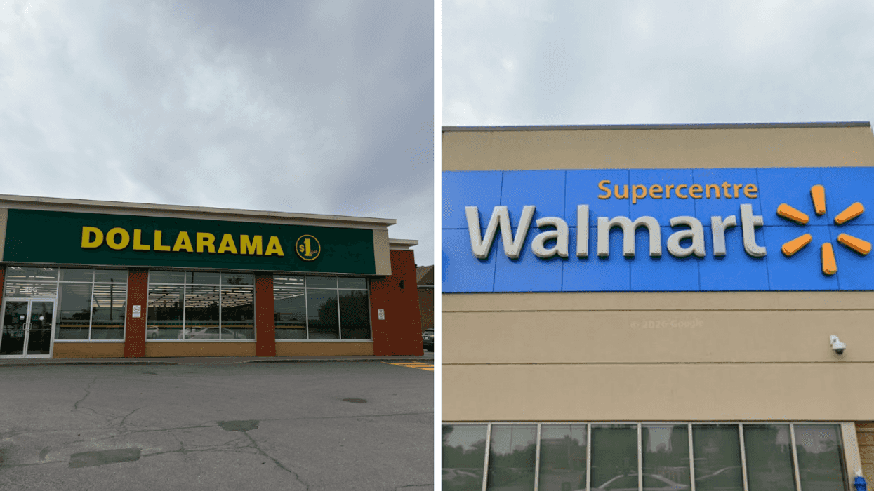 Devanture du Dollarama. Droite : Devanture du Walmart.