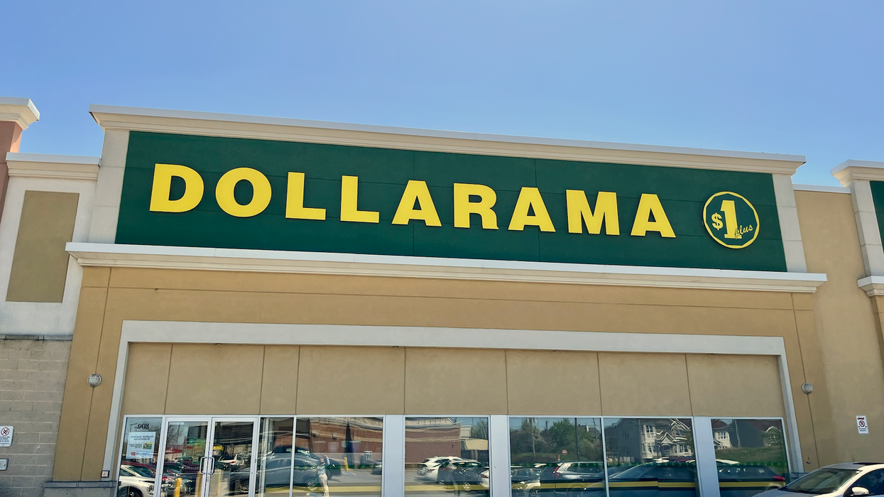 Devanture du Dollarama.
