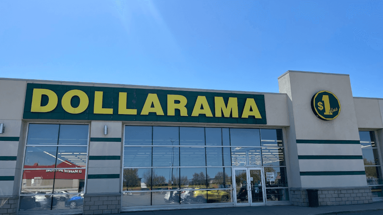 Devanture du Dollarama.