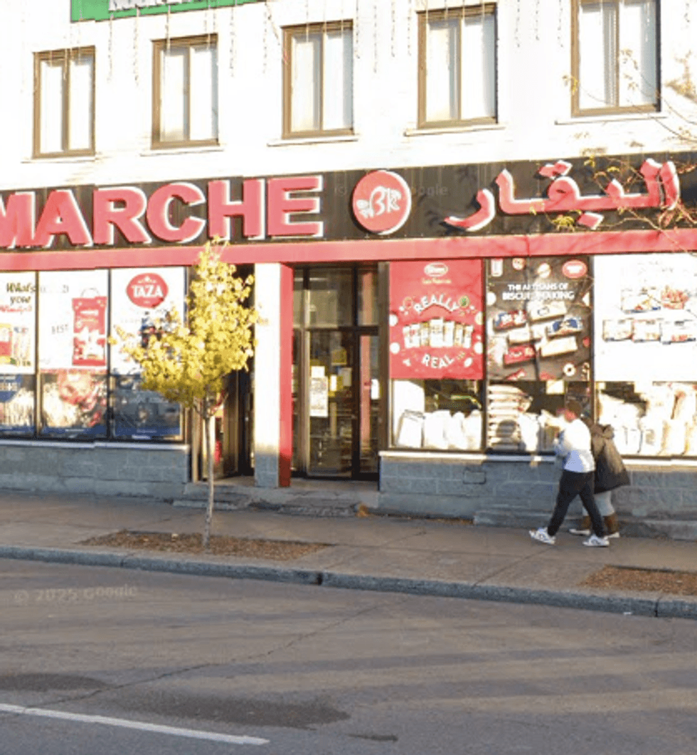 Devanture du March\u00e9 BKR \u00e0 Montr\u00e9al.