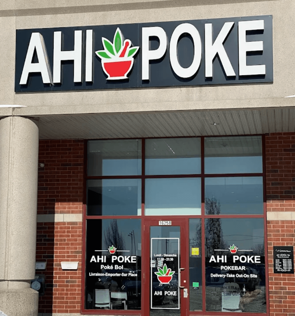 Devanture du restaurant Ahi Poke \u00e0 Laval.