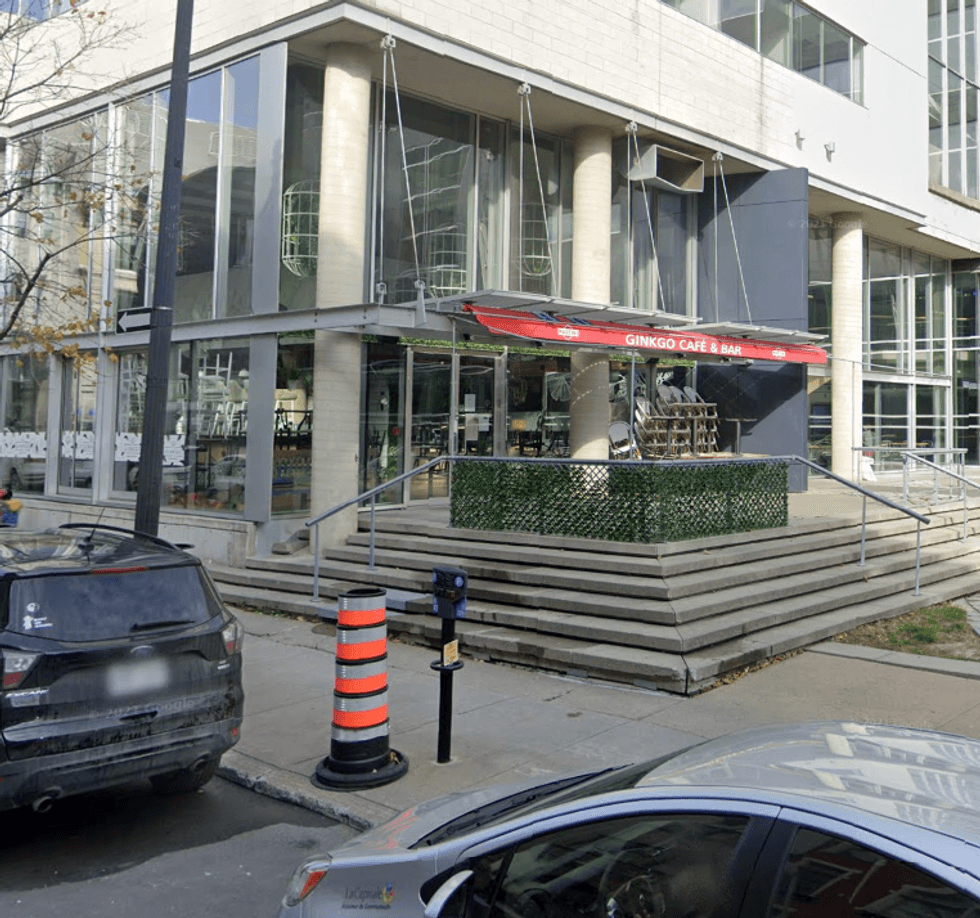 Devanture du restaurant Ginkgo Cafe & Bar \u00e0 Montr\u00e9al.