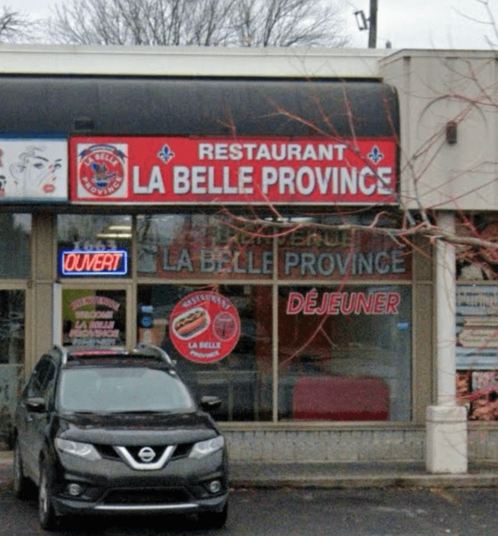 Devanture du restaurant La Belle Province Nouveau \u00e0 Montr\u00e9al.