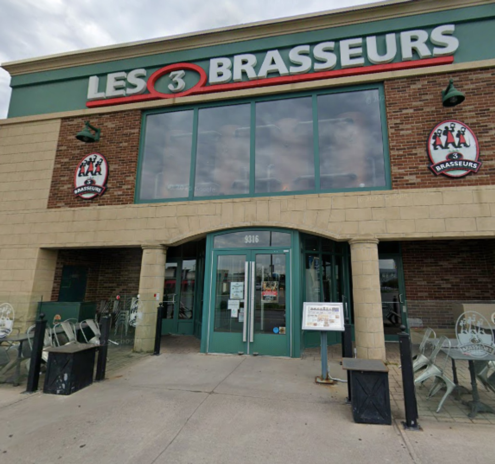 Devanture du restaurant Les 3 Brasseurs.