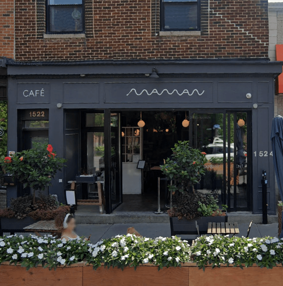 Devanture du restaurant Maman \u00e0 Montr\u00e9al.