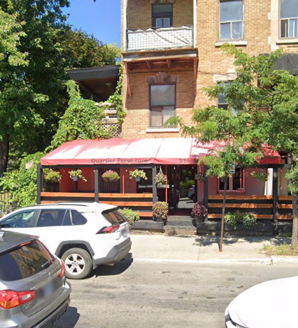 Devanture du restaurant Quartier Perse \u00e0 Montr\u00e9al.