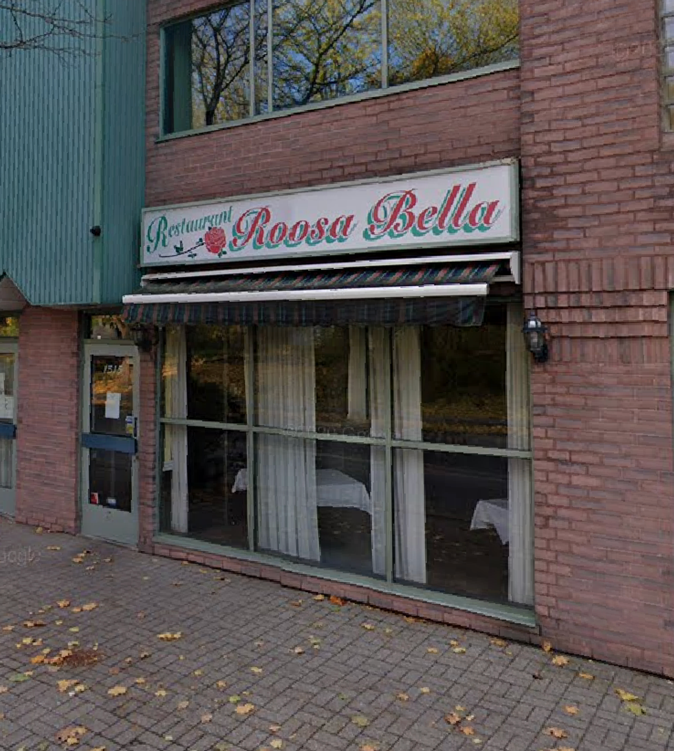 Devanture du restaurant Restaurant Rosa-Bella \u00e0 Saint-Bruno-de-Montarville.