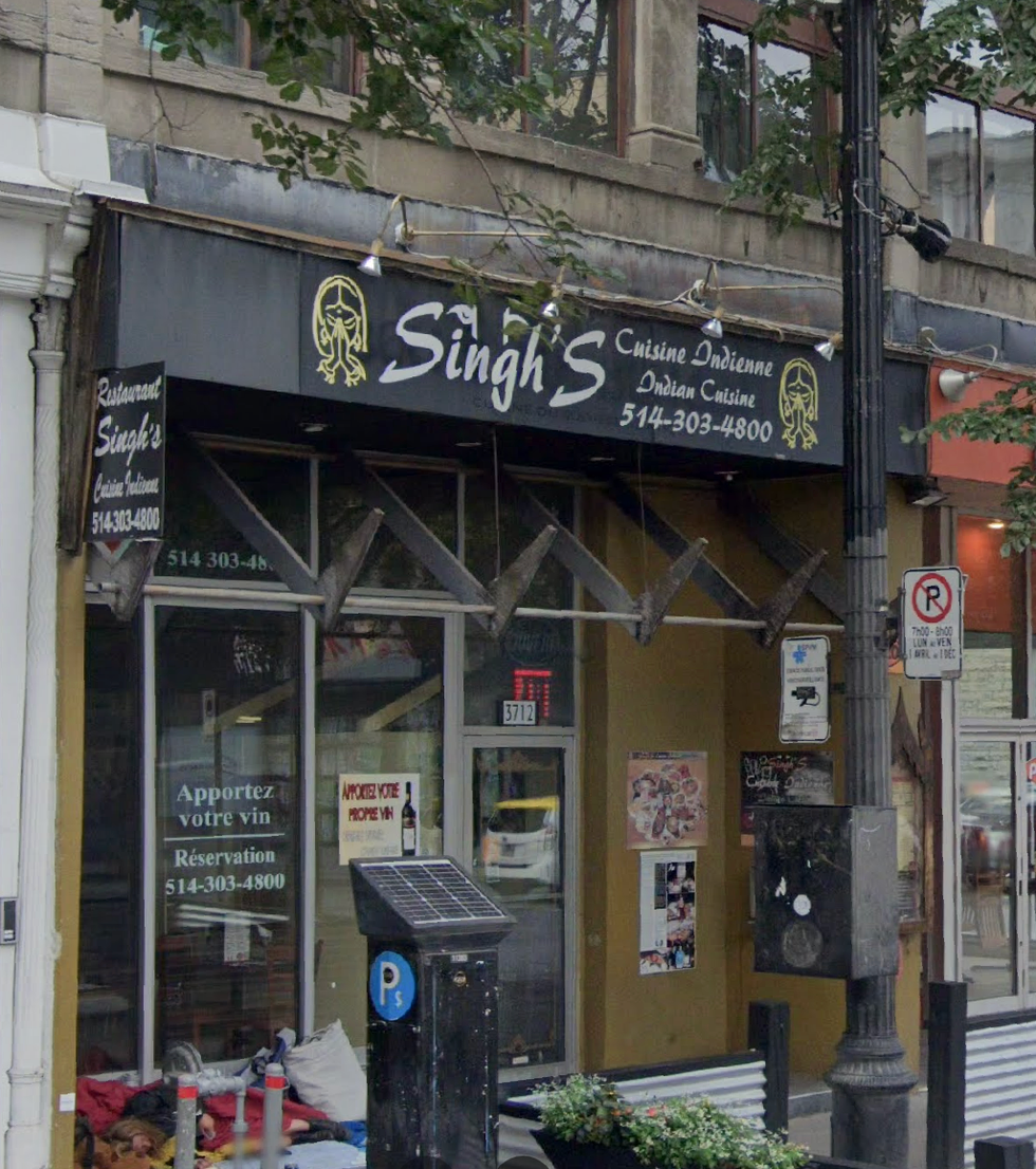 Devanture du restaurant Singh's Cuisine Indienne \u00e0 Montr\u00e9al.
