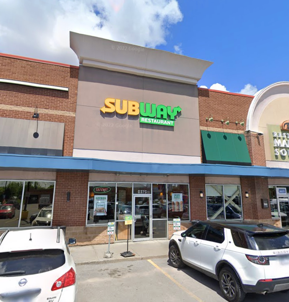 Devanture du restaurant Subway \u00e0 Montr\u00e9al.