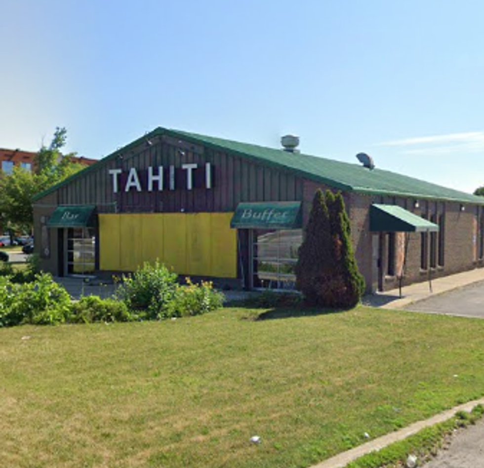 Devanture du restaurant Tahiti.