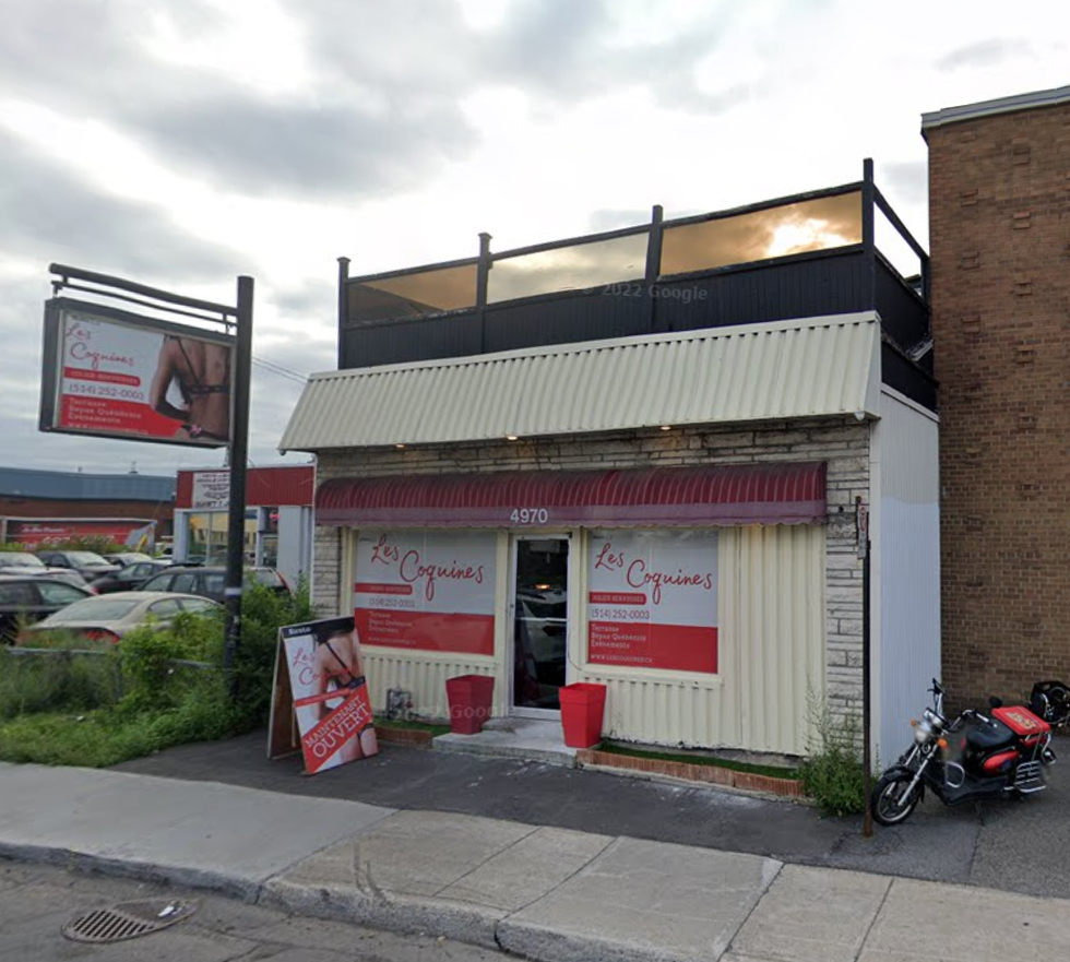Devanture du resto sexy Les Coquines \u00e0 Montr\u00e9al.