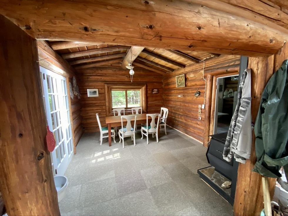 Dining room in the cabin.