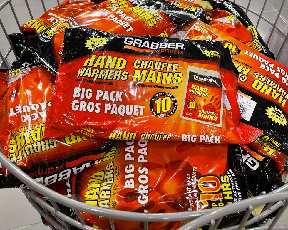 Disposable handwarmers.