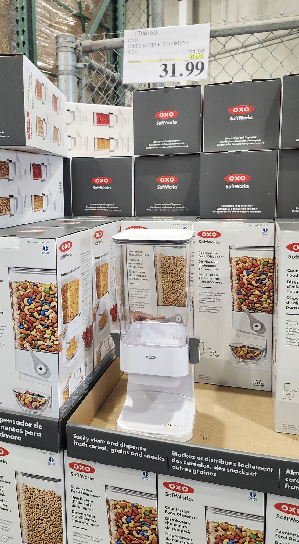 Distributeur d'aliments.