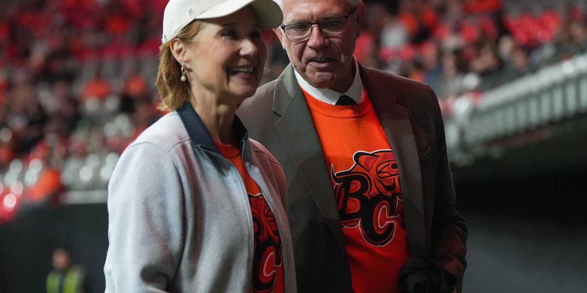 B.C. Conservatives’ Doerkson, ex-premier Clark attend Lions game B.C. Conservatives’ Doerkson, ex-premier Clark attend Lions game