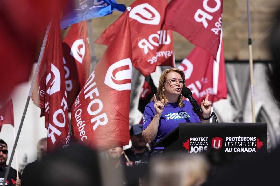 Don't rush U.S. trade talks: union, industry heads