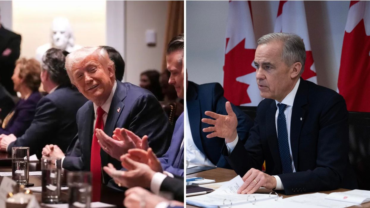 Donald Trump. Droite : Mark Carney.