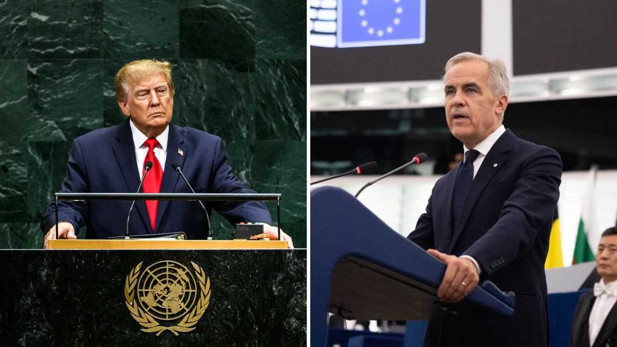 Donald Trump. Droite : Mark Carney.
