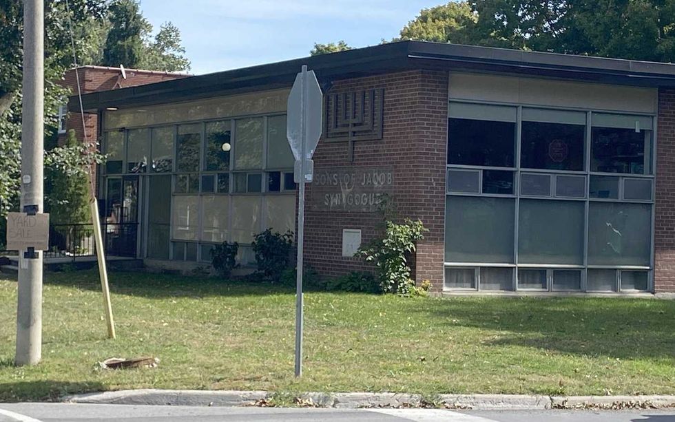 Dozens of shots fired near Belleville synagogue