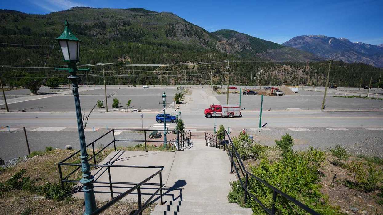 Drawn lot decides mayor of Lytton, B.C., after tie