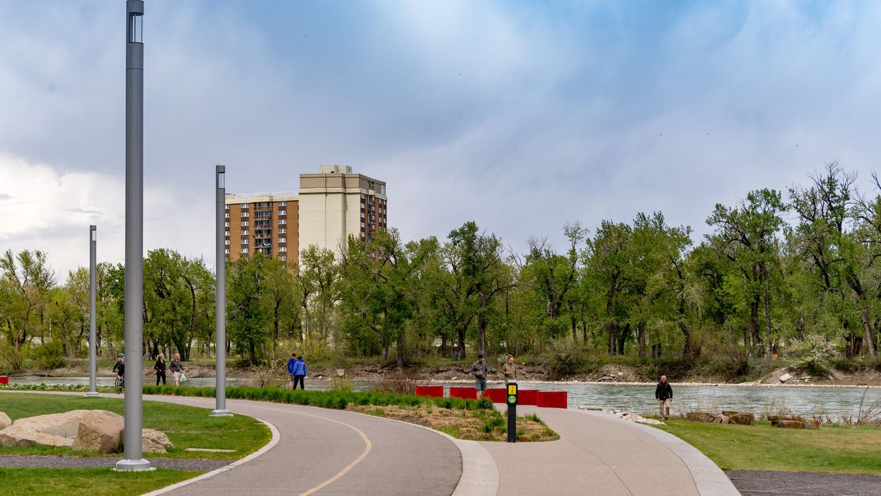 Drinking In Alberta Parks Became Legal In June & Here's How You Can Do It
