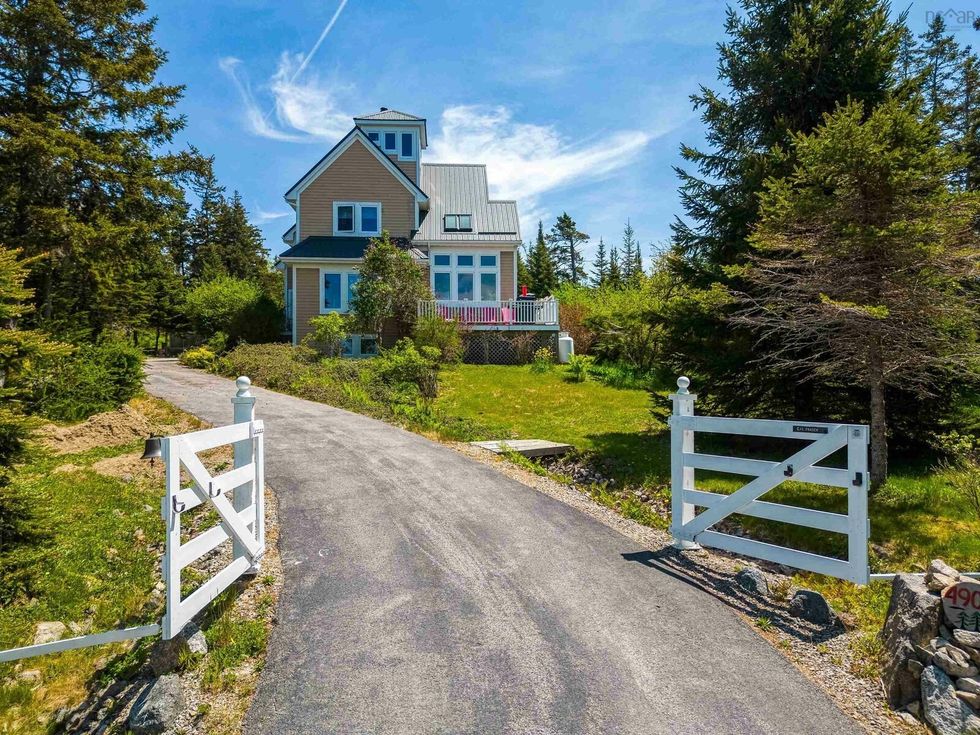 Driveway leading up to the Nova Scotia home.