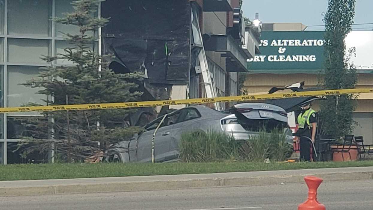Edmonton Starbucks Crash Killed 3 People & The Driver Is Missing