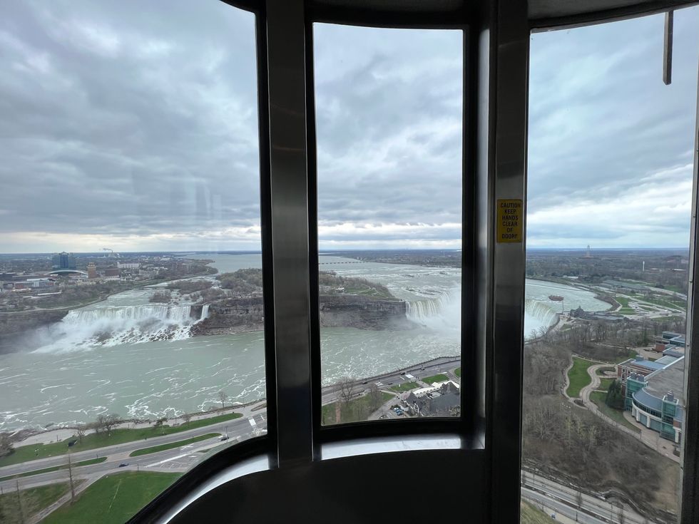 Elevator ride to the restaurant.