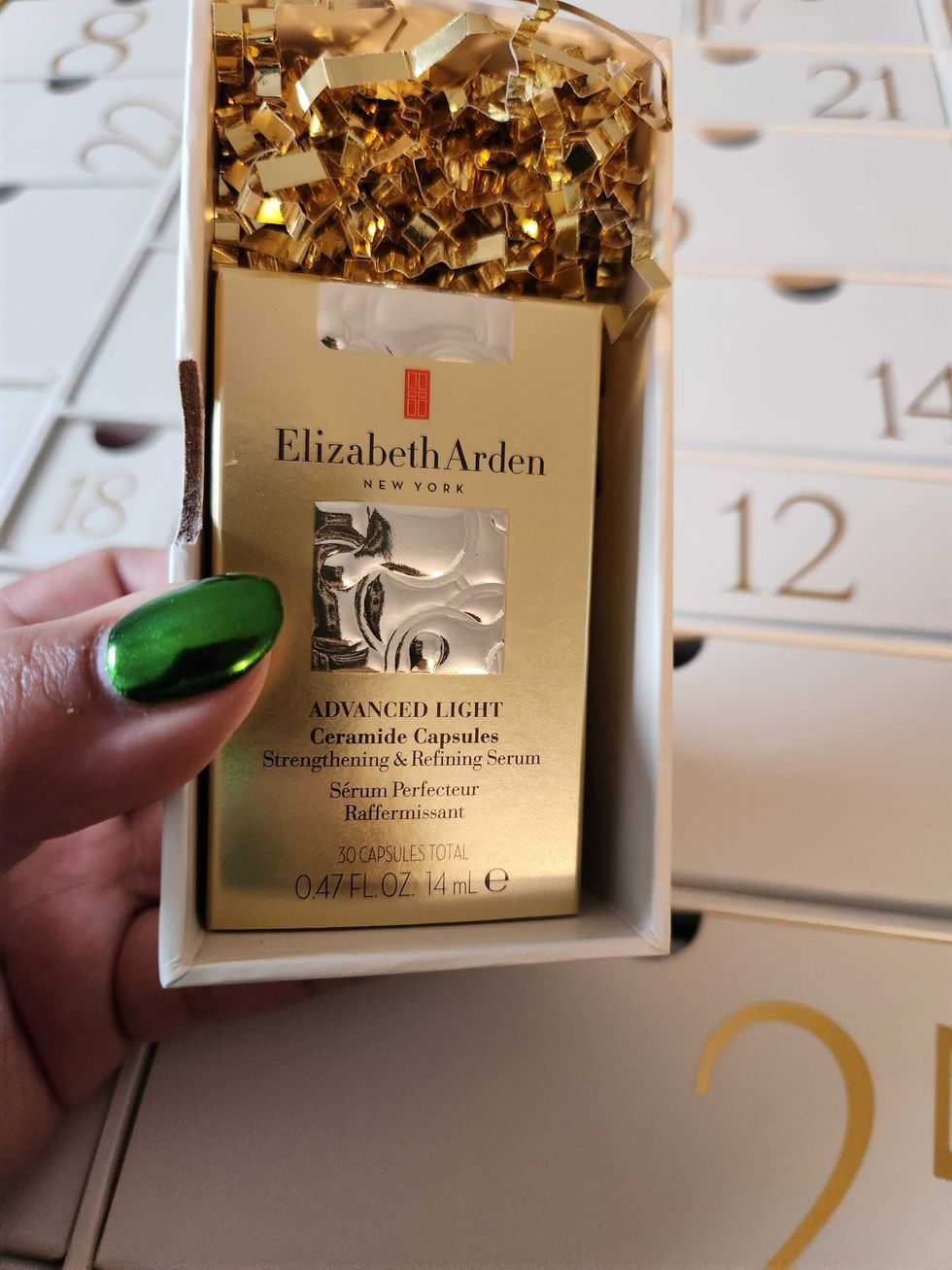 Elizabeth Arden Advanced Light Ceramide Capsules Strengthening & Refining Serum\u200b.