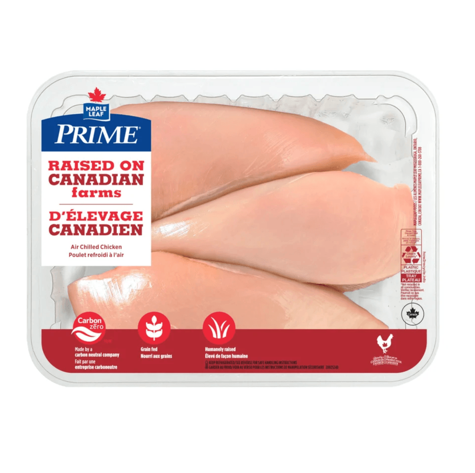Emballage de poitrines de poulet Maple Leaf.