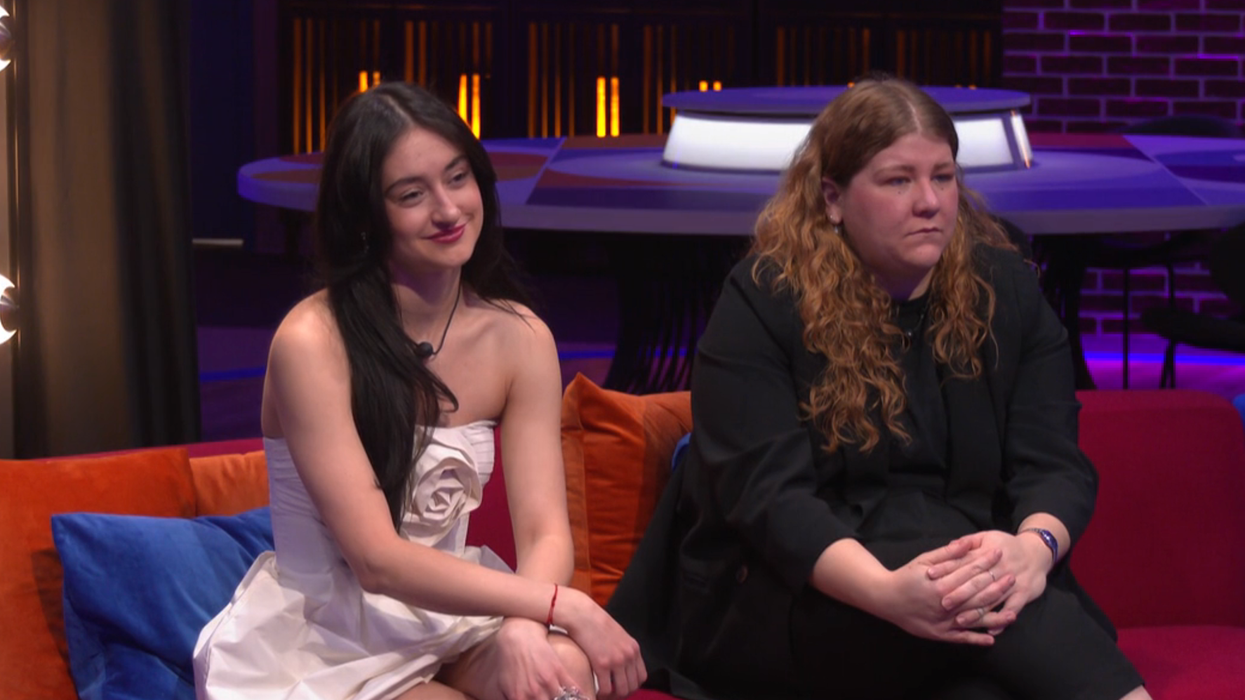 Emy Lalune et Coco Belliveau lors de l'éviction à Big Brother Célébrités.
