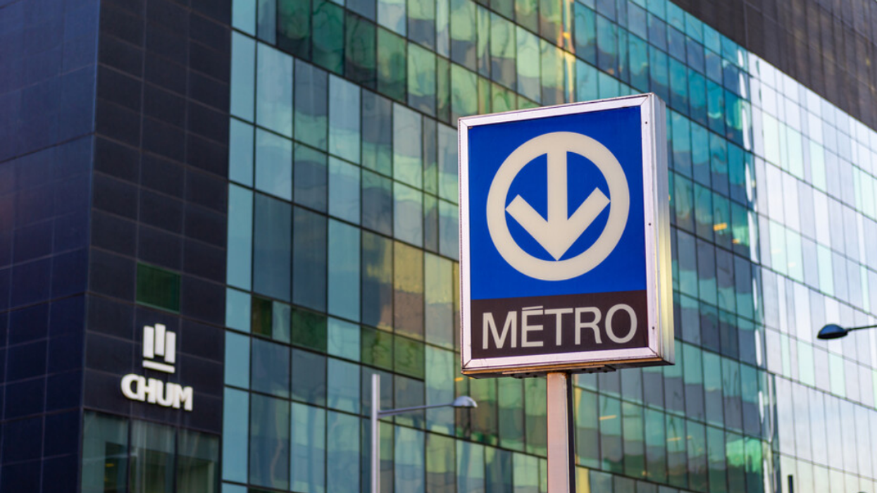 Enseigne de la STM.