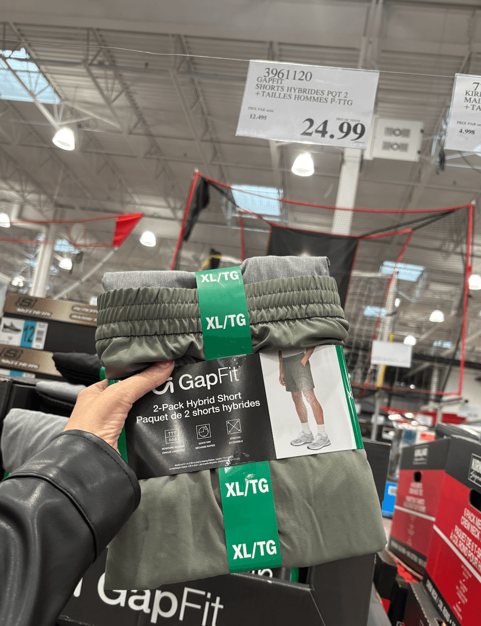 Ensemble de 2 shorts hybrides GapFit pour homme, l\u00e9gers, extensibles et con\u00e7us pour le confort, au Costco.
