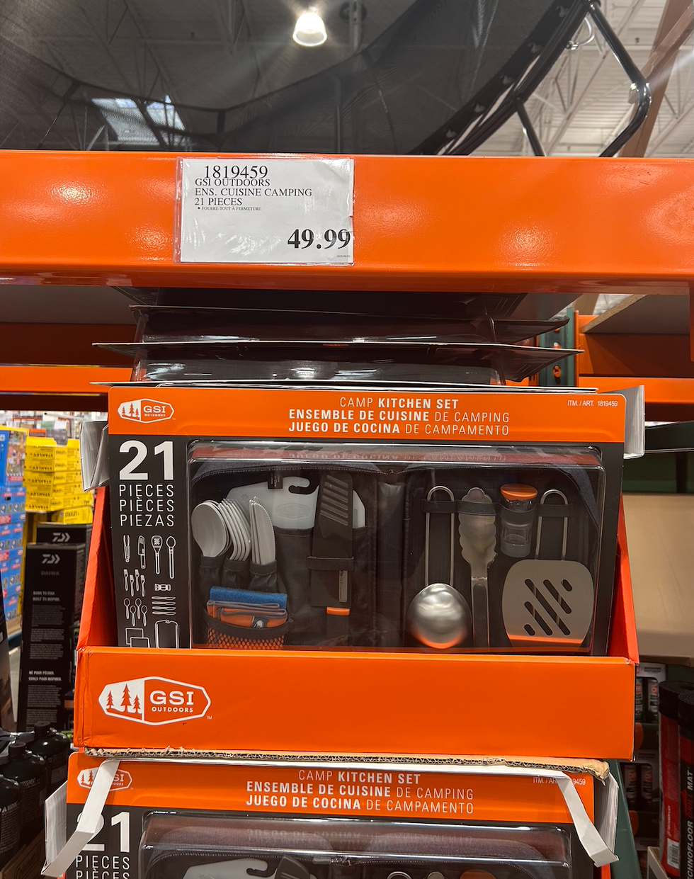 Ensemble de cuisine de camping \u00e0 vendre au Costco.