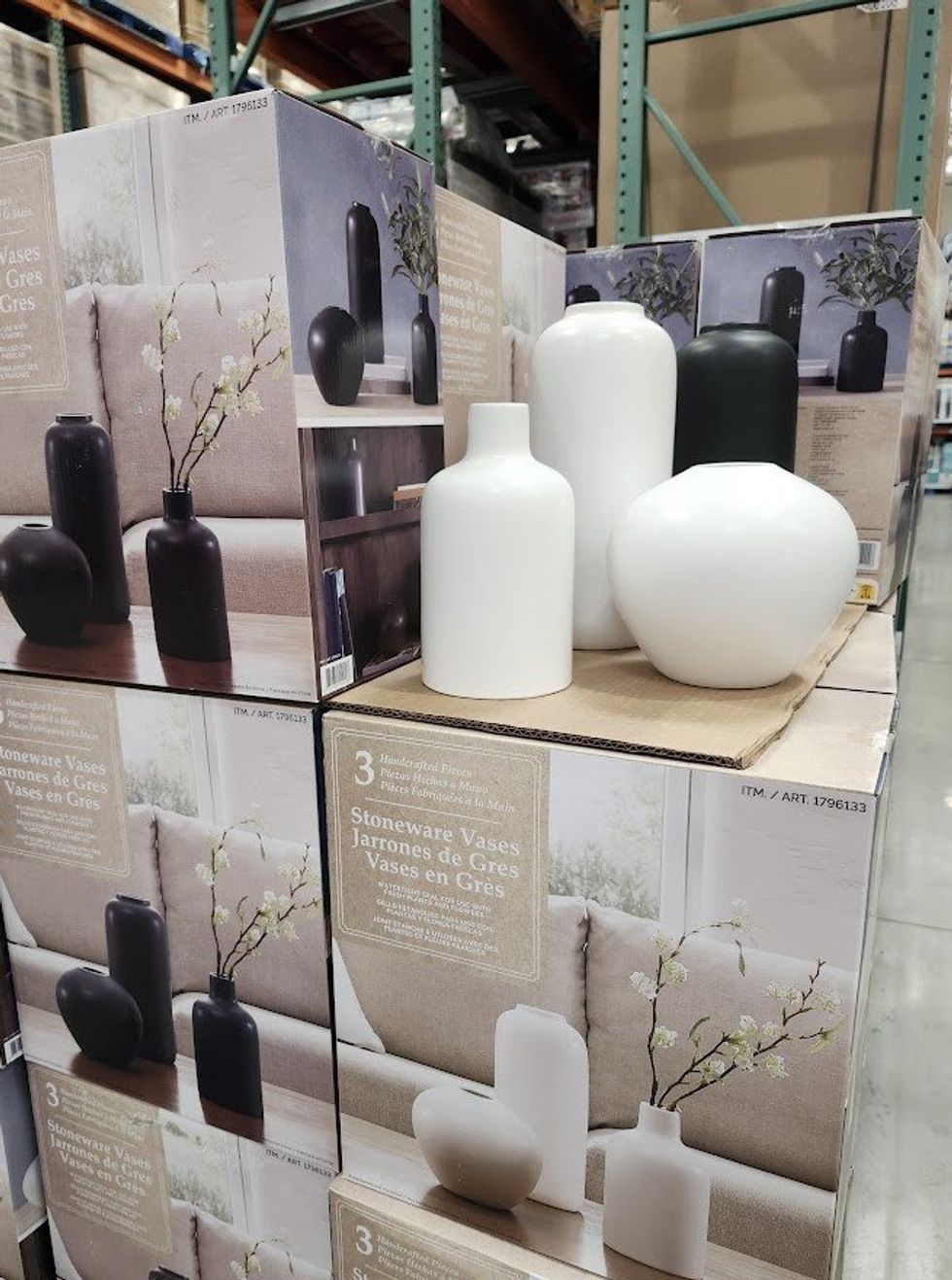 Ensemble de vases en gr\u00e8s de la marque Stoneware.