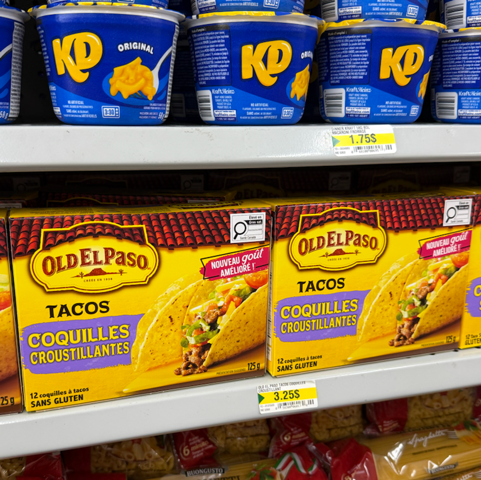 Ensemble \u00e0 tacos Old El Paso sur les tablettes du Dollarama.