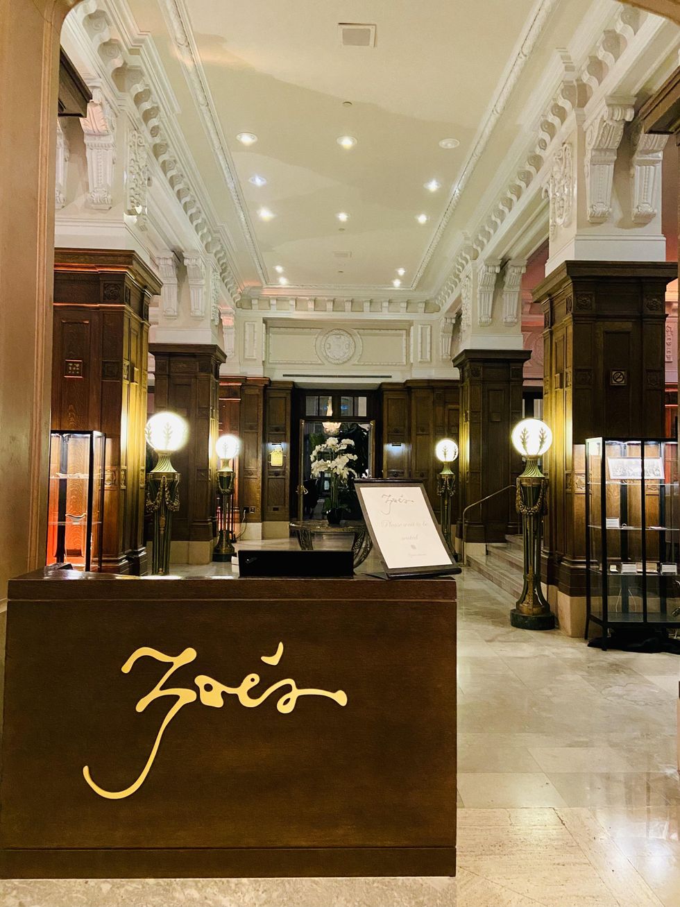 Entrance of Zoe's restaurant at the Fairmont hotel.