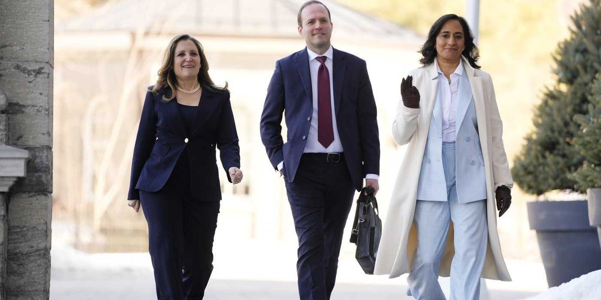 Liberal MP Erskine-Smith confirms plans to leave federal politics in supporter email Liberal MP Erskine-Smith confirms plans to leave federal politics in supporter email